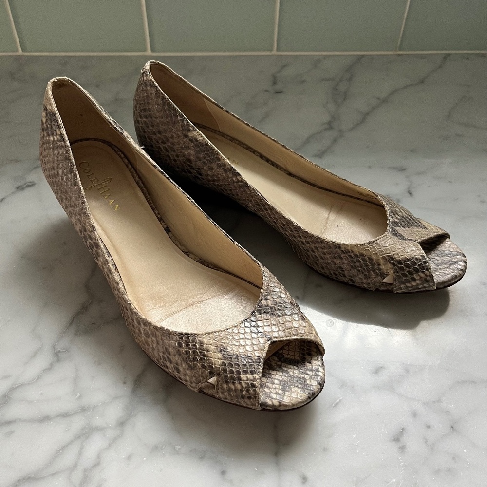 Cole Haan peep toe low heel rattlesnake shoes 9.5
